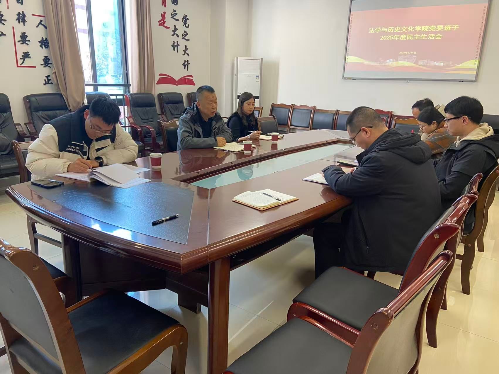 公司党委书记黄永忠一行到公司调研并指导工作